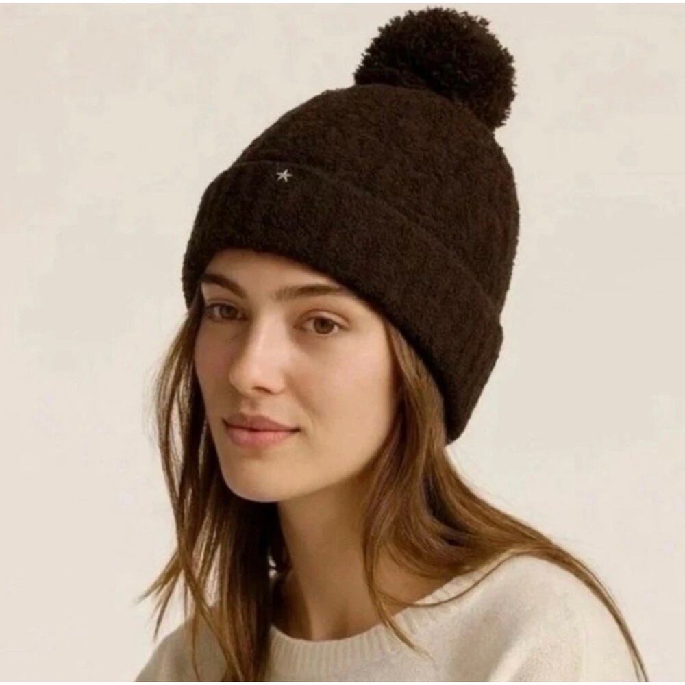 NWT‎ Barefoot Dreams CozyChic Cable Beanie With Pom Pom Dark Brown OS Gift Warm